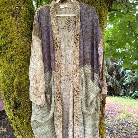 Kantha Bae Silk Serenity Kimono - Picture 2 of 7
